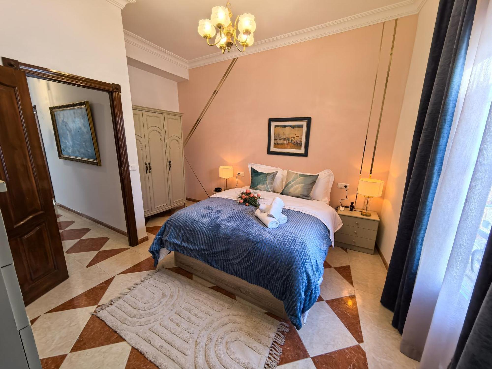 Palacete Barsanz Privatunterkunft